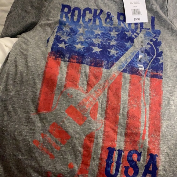 Size small Rock &Roll t shirt new tag on it ! Red ,blue and gray! - Picture 2 of 4